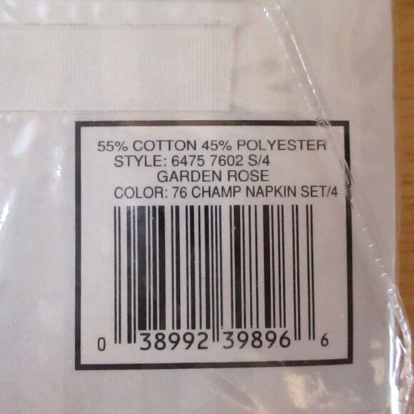 NEW! Wilson Court Garden Rose Damask Cloth Napkins, Champagne, 2 Pkgs. of 4=8 - Picture 9 of 13